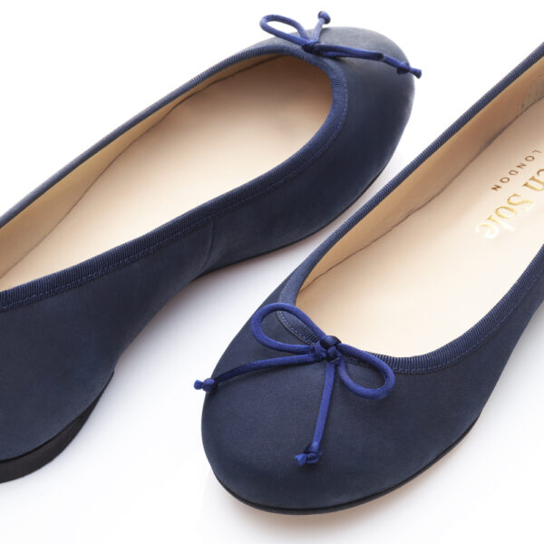 Image 2 for Lola Navy Nubuck (LOL30)